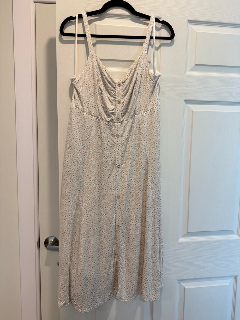 torrid Cream Floral Midi Dress with Buttons
